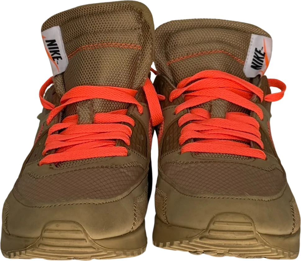 Off-White Desert Ore – Vorderansicht